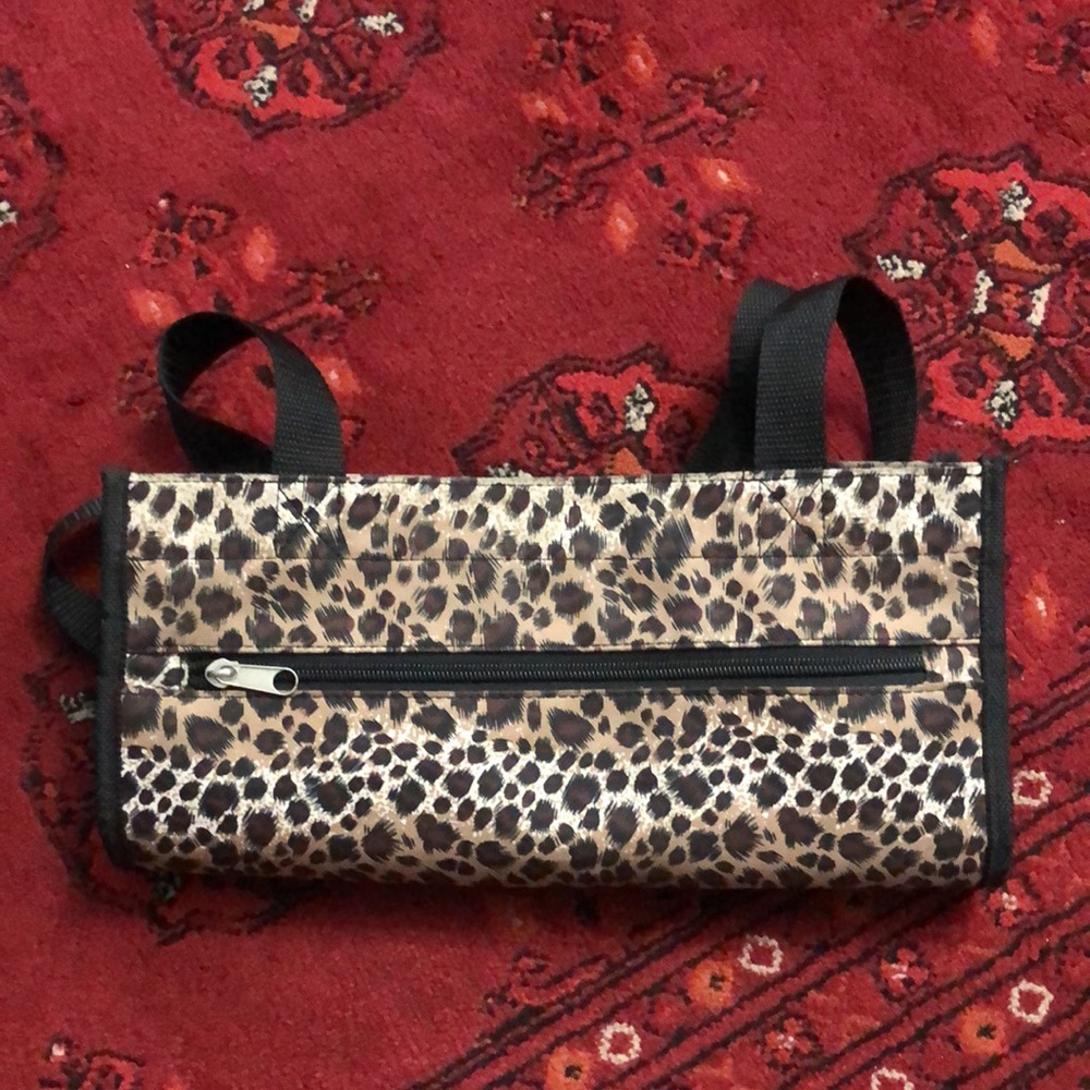 NWOT TRAVEL ANIMAL PRINT BAG - Picture 10 of 10